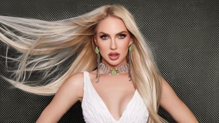 Christine Quinn, la bomba sexy di Selling Sunset su Maxim