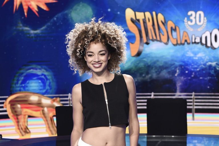 Anche Mikaela Neaze Silva non è niente male