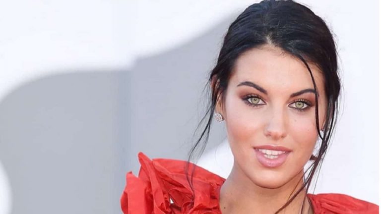 Carolina Stramare è la più bella dell’Isola dei Famosi 2021
