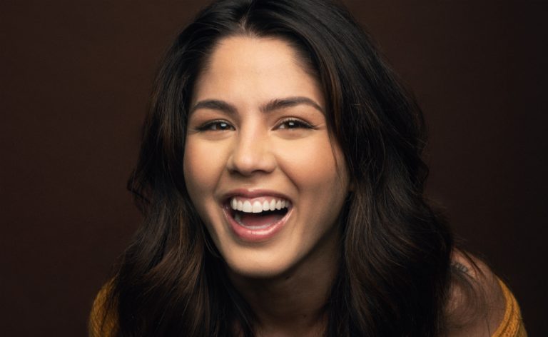 Megan Batoon ci mostra le case vacanza più incredibili