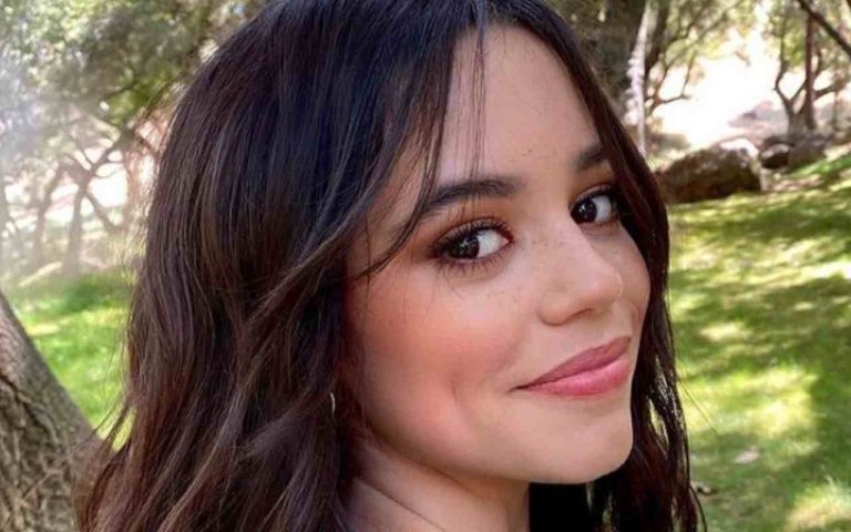 Jenna Ortega è Mercoledì