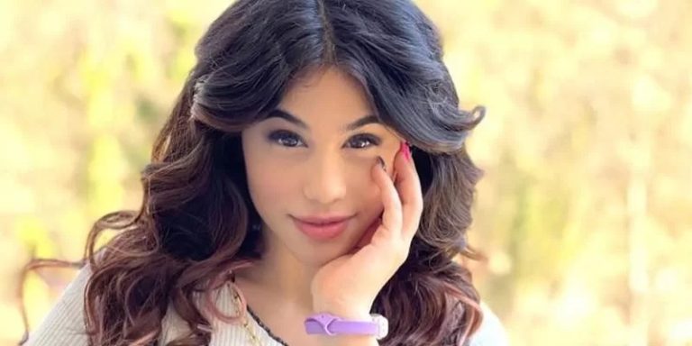 Quanto è alta Giulia Sara Salemi?